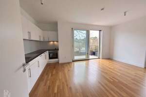 Urban wohnen am Wasser – moderne 3 Zimmer mit Balkon & Einbauküche – Die vollständige Adresse der Immobilie erhältst du vom Anbieter., 12459 Oberschöneweide, Berlin – Vorschaubild 2