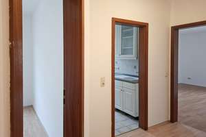 Urbanes Wohnen mit Wohlfühlfaktor – Helle 2-Zimmer-Wohnung mit Balkon und Außenstellplatz – Die vollständige Adresse der Immobilie erhältst du vom Anbieter., 86165 Lechhausen-Süd, Augsburg – Vorschaubild 11