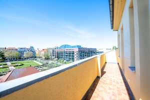 Lichterfülltes Domizil am Mierendorffplatz mit großem West-Balkon I bezugsfrei I saniert – Mierendorffplatz 18, 10589 Charlottenburg, Berlin – Vorschaubild 2