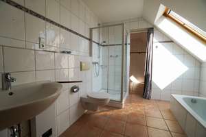4-Zimmer-Wohnung mit zwei Balkonen, Aufzug, Tiefgarage, zentral aber ruhig beim Marktkauf – Gertrud-Gröninger-Straße 12, 33102 Kernstadt, Paderborn – Vorschaubild 12