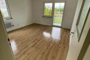 Frisch renoviert und ab sofort frei! – Reisholzer Bahnstr. 54, 40599 Reisholz, Düsseldorf – Vorschaubild 1