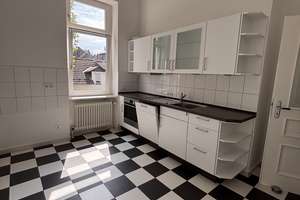 Denkmalgeschützer Stilaltbau! 4 ZKB - 113 m² modernisiert 2018 mit EBK Wi-Biebrich € 380.000,-