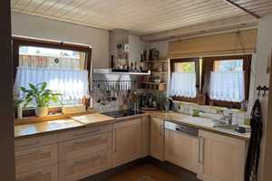 Sonnige Doppelhaushälfte in zentraler Lage mit Garten und Garage – Enzkreis – Vorschaubild 6