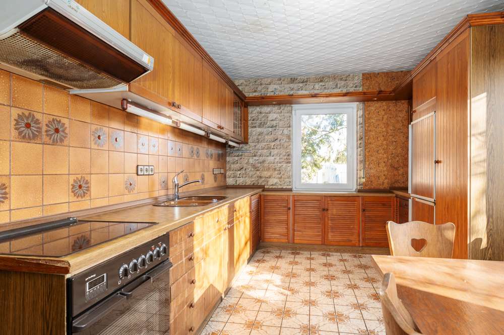 Immobilie in Burgthann - Charmantes Wohnensemble mit Potenzial – Zweifamilienhaus für Ihre individuellen Modernisierungswünsc - Bild 8