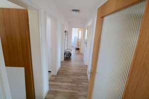 Charmantes Zweifamilienhaus mit Wintergarten, Balkon und großem Garten – liebevoll modernisiert – Die vollständige Adresse der Immobilie erhältst du vom Anbieter., 84076 Pfeffenhausen – Vorschaubild 11