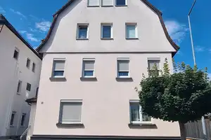 Mehrgenerationenwohnen oder solide Kapitalanlage in zentraler Stadtlage! – Hohenstaufenstraße 46, 73312 Göppingen (Kreis) – Vorschaubild 3