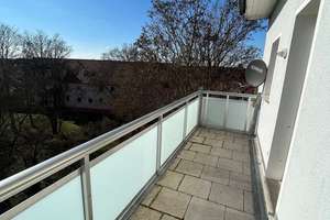 1. Monat Kaltmietfrei Geräumige 3-RW - sonniger, großer Balkon - Bad mit Wanne und Dusche  – Oebisfelder Str. 28, 39126 Rothensee, Magdeburg – Vorschaubild 2