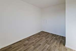 Klein aber OHO! 1-Zimmer-Wohnung, frisch renoviert - FREI AB AUGUST! – Ringstraße 9, 4209 Grünau-Mitte, Leipzig – Vorschaubild 5