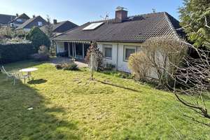 Gepflegter Bungalow mit großem, eingewachsenem Garten in attraktiver Wohnlage von Reichelsheim – Die vollständige Adresse der Immobilie erhältst du vom Anbieter., 64385 Reichelsheim (Odenwald) – Vorschaubild 4