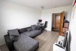 Großzügige 4-Zimmer-Wohnung mit Einbauküche, Garage und Fernblick – Die vollständige Adresse der Immobilie erhältst du vom Anbieter., 72760 Reutlingen-Mitte, Reutlingen – Vorschaubild 10