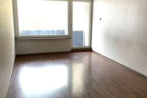 Lichtdurchflutete 3-Zimmer Wohnung mit Balkon - WBS erforderlich