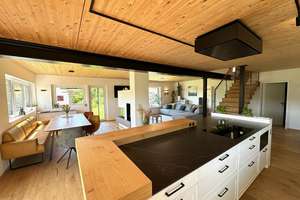 Modernes Haus mit Panoramaausicht, Smart Home & großer Sonnenterrasse