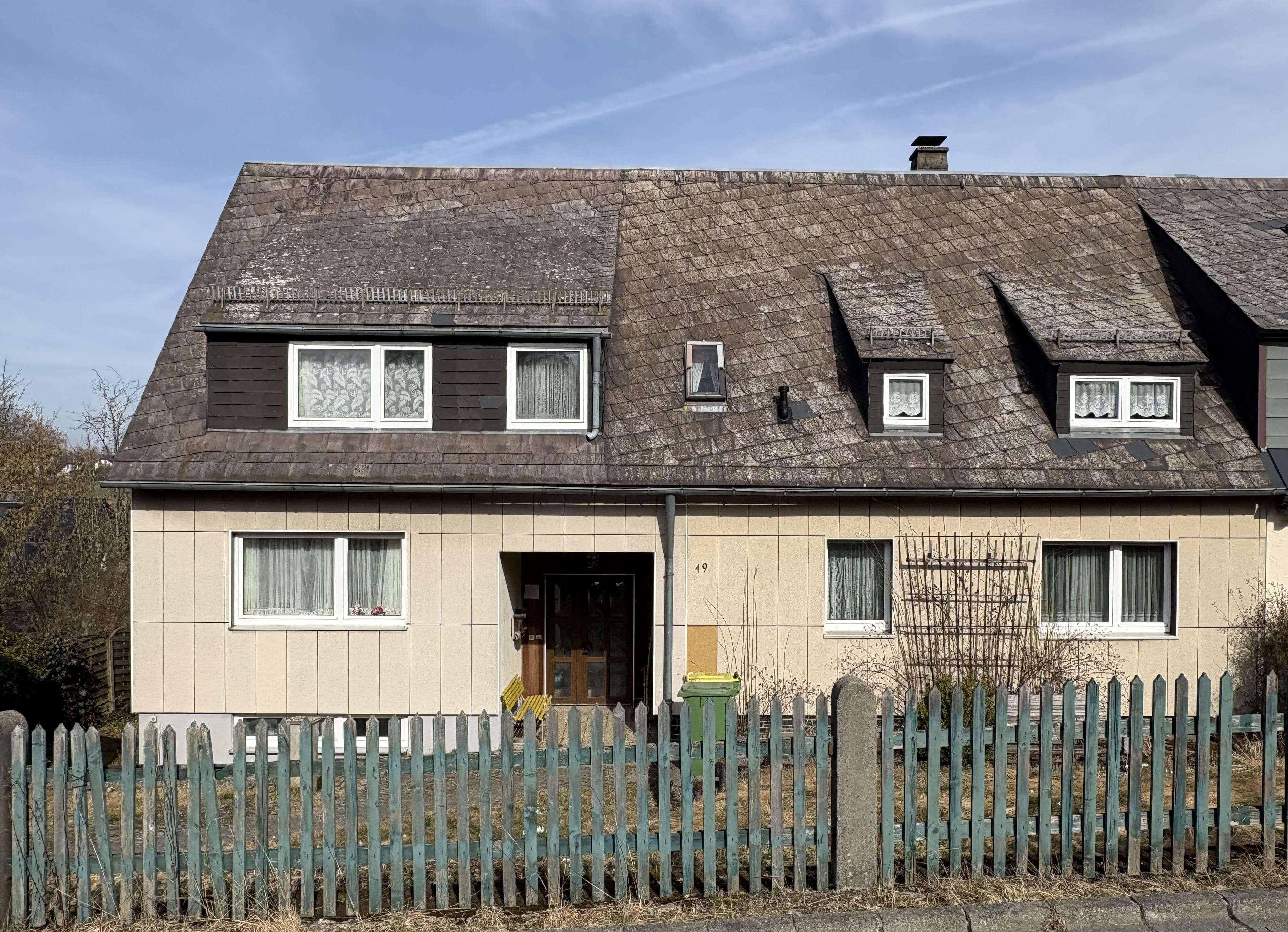 Große Doppelhaushälfte in Geroldsgrün, Hof Kreis – Bild 3