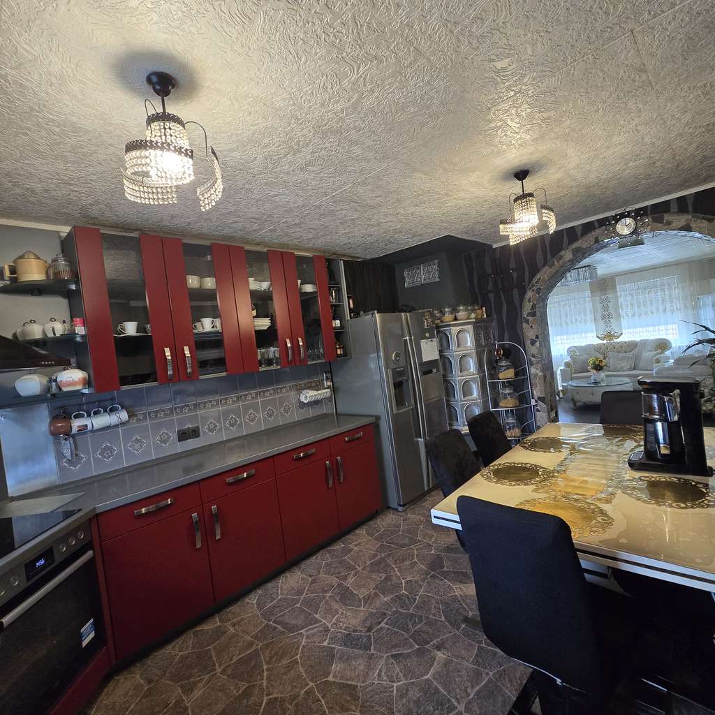 Immobilie in Ellwangen (Jagst) - Großzügige 5-Zimmer Wohnung in Ellwangen (Jagst) - Bild 3