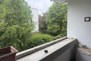 Brück Immobilien - ERBBAU! Freie 2 Zi.-ETW mit Loggia zum selbst Renovieren – Die vollständige Adresse der Immobilie erhältst du vom Anbieter., 80992 Moosach-Bahnhof, München – Vorschaubild 3