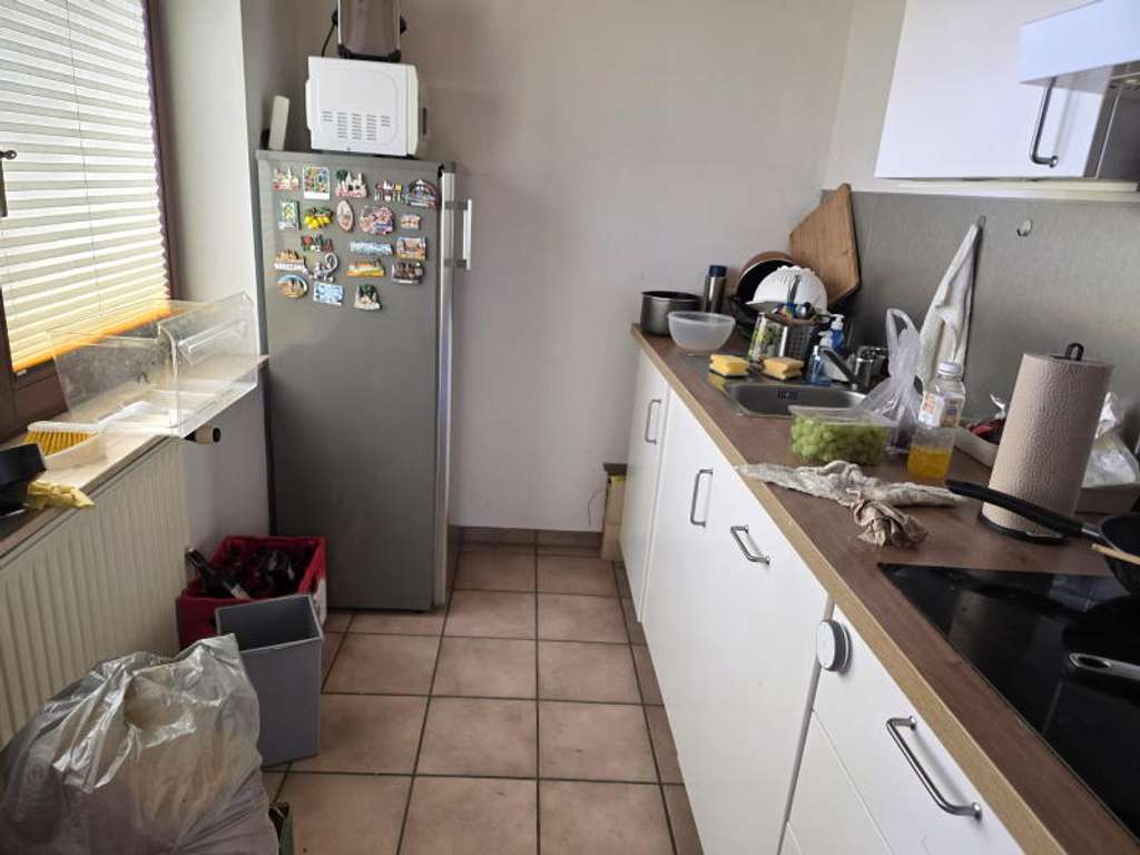 Immobilie in Hochspeyer - Modernes Mehrgenerationenhus mit großem Garten und Terrasse soie Stellplatz - Bild 3