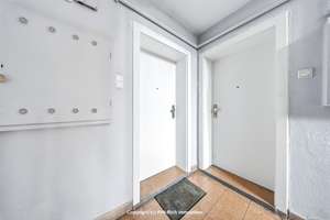 STADTJUWEL: Schicke vollmöbilierte 2-Zimmerwohnung in der Karlsruhe Südstadt mit Balkon – Die vollständige Adresse der Immobilie erhältst du vom Anbieter., 76137 Südstadt, Karlsruhe – Vorschaubild 22