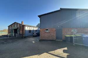 RESERVIERT !!Gr. Wohnhaus (4 WG )mit Pferdestall Grdst. 2215 m²+ 1,59 ha Pachtwiese in Wölschendorf – Die vollständige Adresse der Immobilie erhältst du vom Anbieter., 23936 Grevesmühlen – Vorschaubild 61
