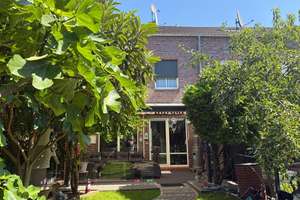 Gepflegtes Reihenmittelhaus mit Wintergarten, Garage ! – Die vollständige Adresse der Immobilie erhältst du vom Anbieter., 47798 Stadtmitte, Krefeld – Vorschaubild 2