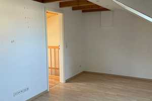 Familien aufgepasst: Reihenhaus mit ausgebautem Dach sucht neue Eigentümer – Karlsruhe – Vorschaubild 24