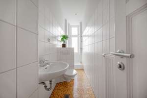 🏡 Wohnen an der Spree - Charmante 2 Zi-Altbau-Wohnung mit hohen Decken & EBK in ruhiger Spielstraße – Die vollständige Adresse der Immobilie erhältst du vom Anbieter., 10587 Charlottenburg, Berlin – Vorschaubild 4
