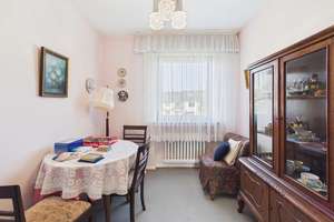 Familienfreundliches Reihenhaus mit Garten in begehrter Lage von Bonn-Bad Godesberg (Pennenfeld) – Max-Planck-Straße 81, 53177 Lannesdorf, Bonn – Vorschaubild 15