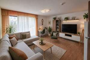 ⭐⭐⭐⭐⭐ Helle freundliche 2,5- Raumwohnung mit EBK, Balkon, Fahrstuhl und TG-Stellplatz