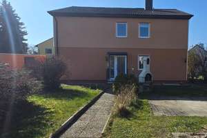 Helle 3-Zimmer-Wohnung mit Balkon & Garten – Die vollständige Adresse der Immobilie erhältst du vom Anbieter., 97350 Mainbernheim – Vorschaubild 1