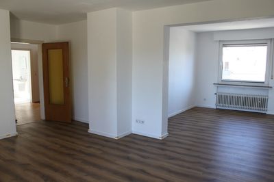 Wohnen mit Charakter: 4-Zimmer-Dachgeschosswohnung in Holzwickede