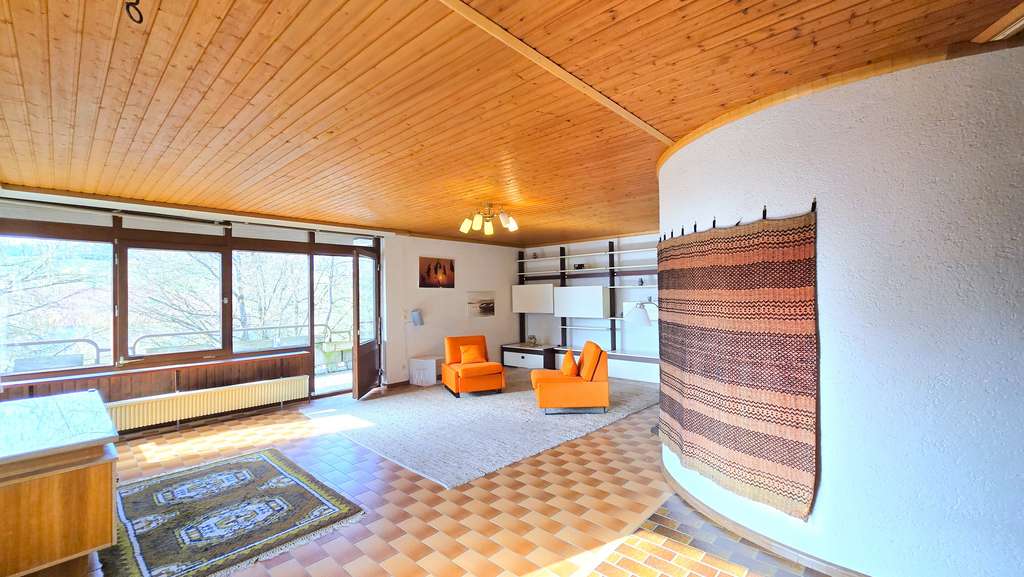 Immobilie in Küssaberg - Schön gelegenes Einfamilienhaus mit Einliegerwohnung in ruhiger und attraktiver Lage von Bechtersboh - Bild 1