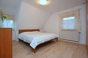 Schön möblierte Wohnung mit Balkon in Stuttgart Mühlhausen – Die vollständige Adresse der Immobilie erhältst du vom Anbieter., 70378 Mühlhausen (Ortsteil), Stuttgart – Vorschaubild 2