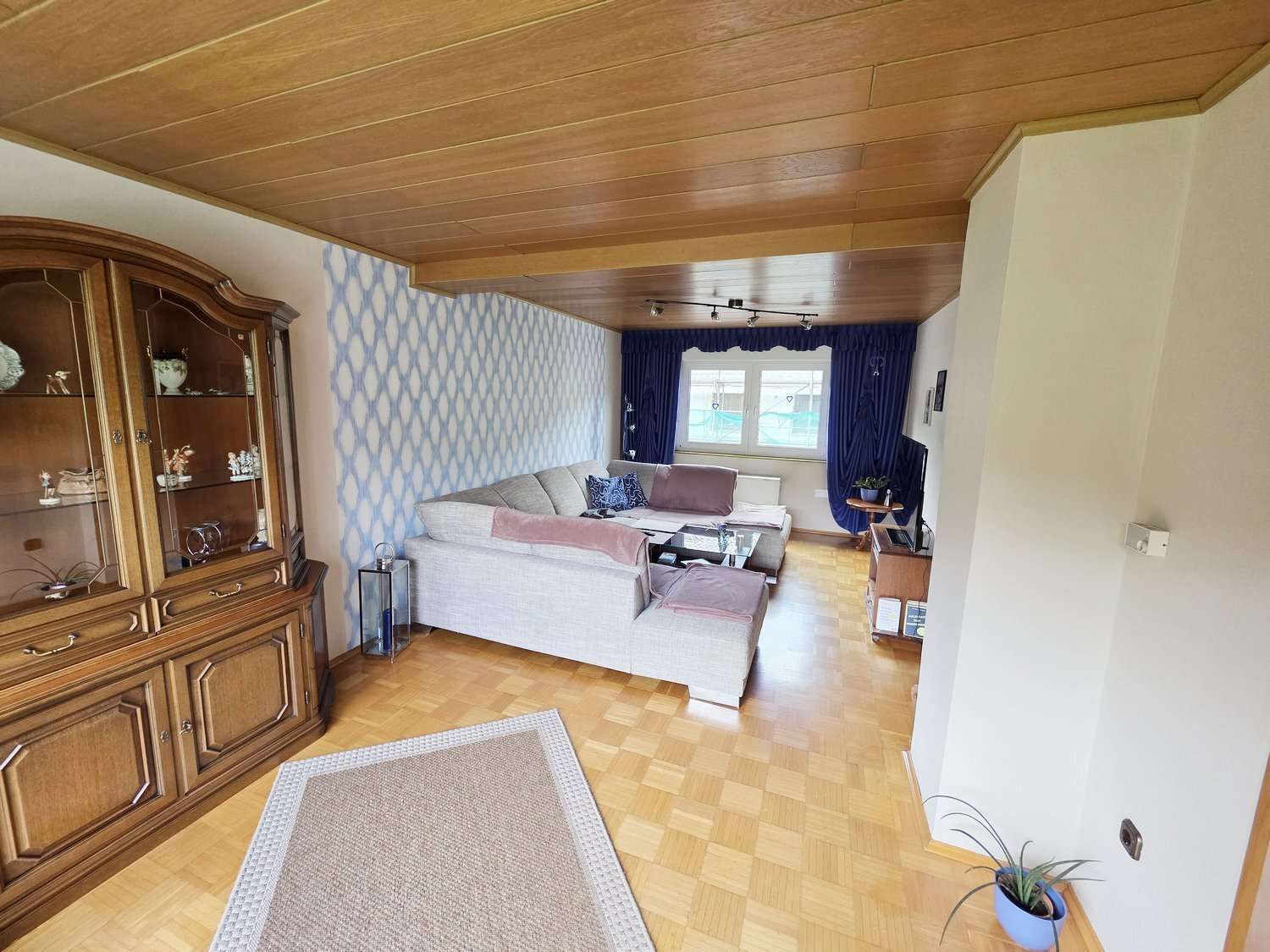 Immobilie in Trechtingshausen - Trechtingshausen - Einfamilienhaus auf großem Grundstück mit Rheinblick! - Bild 4