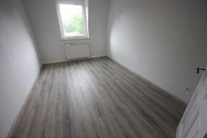 4-Zimmer-Wohnung charmanter Altbau – Carnaperstr. 79, 42283 Barmen, Wuppertal – Vorschaubild 6