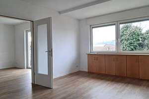 Modernisierte 4-Zimmer Wohnung zentral in Zuffenhausen - Balkon, Garage, Stellplatz und Gartenmitbe. – Rütlistr. ..., 70435 Zuffenhausen-Schützenbühl, Stuttgart – Vorschaubild 5