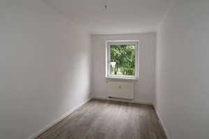 Großer Balkon... Super Lage am Stadtpark... – Herderstraße 13, 9120 Kapellenberg, Chemnitz – Vorschaubild 4