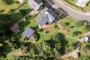 Gepflegtes Ein- bis Zweifamilienhaus mit PV-Anlage auf großem Grundstück in Ortsrandlage – Die vollständige Adresse der Immobilie erhältst du vom Anbieter., 55469 Nannhausen – Vorschaubild 2