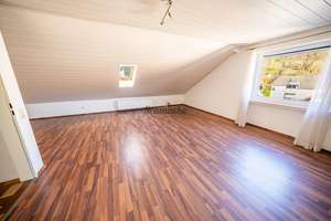 Sehr gepflegte, ruhig gelegene DHH mit Garage, Garten, Kamin und viel Platz für die ganze Familie – Die vollständige Adresse der Immobilie erhältst du vom Anbieter., 58135 Haspe-Ost, Hagen – Vorschaubild 18