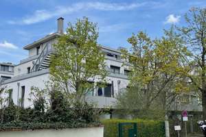 Schickes, modernes 1-Zi-Studenten-Apartment mit Terrasse.  Ruhige Lage in Giesing - frei ab August !