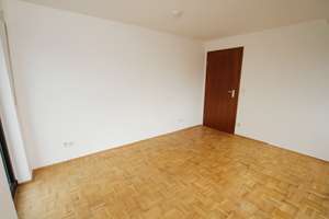 Renovierte, helle Dachgeschosswohnung im Grünen mit Balkon und Echtholzparkett – Auf'm Kahr 11, 45239 Fischlaken, Essen – Vorschaubild 7