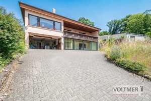 AUSSICHT - freistehendes Einfamilienhaus mit Garagen & Hallenbad in Neunkirchen! – Neunkirchen (Kreis) – Vorschaubild 4
