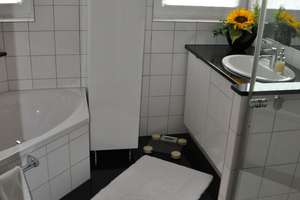 Von Privat, ohne Makler !!! 2,5-Zimmer-Wohnung mit Garten und KFZ-Stellplatz – Auf dem Freibogen 2, 53127 Lengsdorf, Bonn – Vorschaubild 8