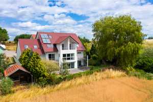 Mehrfamilienhaus in idyllischer Lage mit großzügigem Wohnraum für Familien. – Aichach-Friedberg (Kreis) – Vorschaubild 1