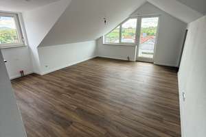 Charmante 2,5-Zimmer-Dachgeschosswohnung mit neuer Einbauküche in Winnenden-Baach – Die vollständige Adresse der Immobilie erhältst du vom Anbieter., 71364 Winnenden – Vorschaubild 6