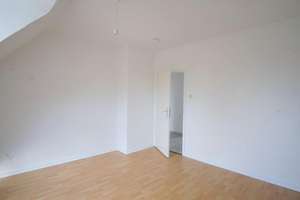 + tolle Wohnung in ruhiger Lage in Neudorf + – Fraunhoferstraße 33, 47057 Neudorf-Süd, Duisburg – Vorschaubild 4