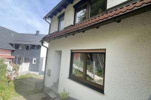 Kleines EFH / 2-FH in ruhiger Lage in Bühlertal – Die vollständige Adresse der Immobilie erhältst du vom Anbieter., 77830 Bühlertal – Vorschaubild 1