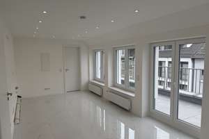 Exklusive Maisonette-Wohnung (3 Zimmer) mit Balkon & Klimaanlage & Küche – Erstbezug – Klosterstraße 58b, 40211 Stadtmitte, Düsseldorf – Vorschaubild 2