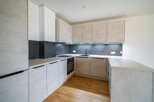 Helle 2-Zimmer-Wohnung mit grandiosem Ausblick und Einbauküche – Die vollständige Adresse der Immobilie erhältst du vom Anbieter., 93051 Großprüfening-Dechbetten-Königswiesen, Regensburg – Vorschaubild 1