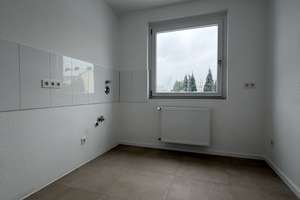 Kernsanierte 1,5-Zimmer Wohnung im 1. OG mit Balkon in Duisburg Untermeiderich – Neustraße 11, 47137 Untermeiderich, Duisburg – Vorschaubild 3