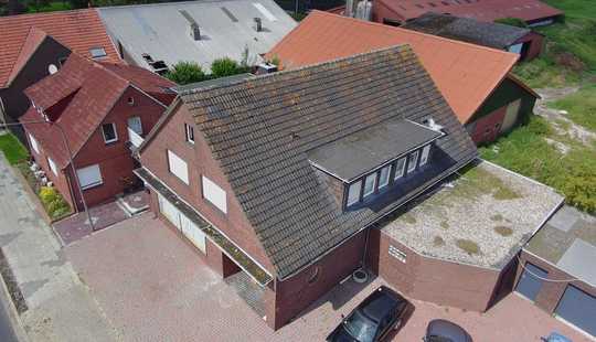 Bild von Zweifamilienhaus mit Gewerbeeinheit! Eine WE vermietet eine WE, leer stehend und leer stehende GE