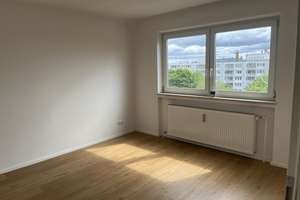 3-Zimmer-Wohnung mit Weitblick und viel Licht – Reichenaustr. 20, 81243 Aubing-Süd, München – Vorschaubild 6